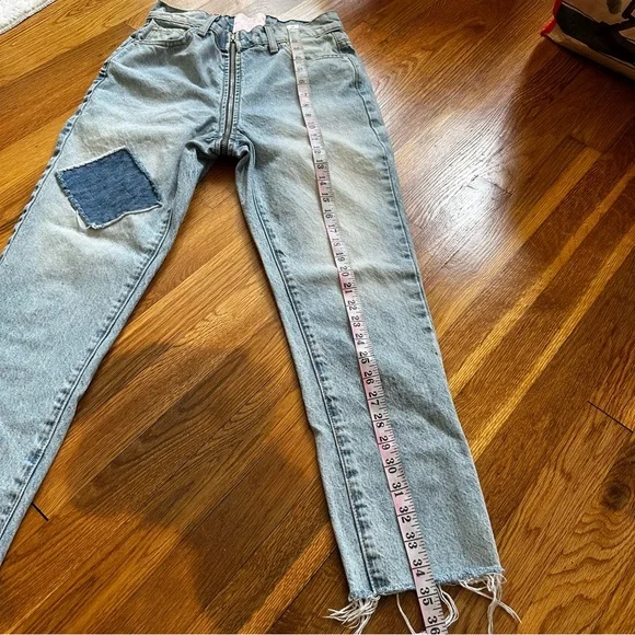 REVICE Denim Blue Ankle Cropped Jeans with Distressed Hem Size 26 Made in USA - Picture 3 of 16